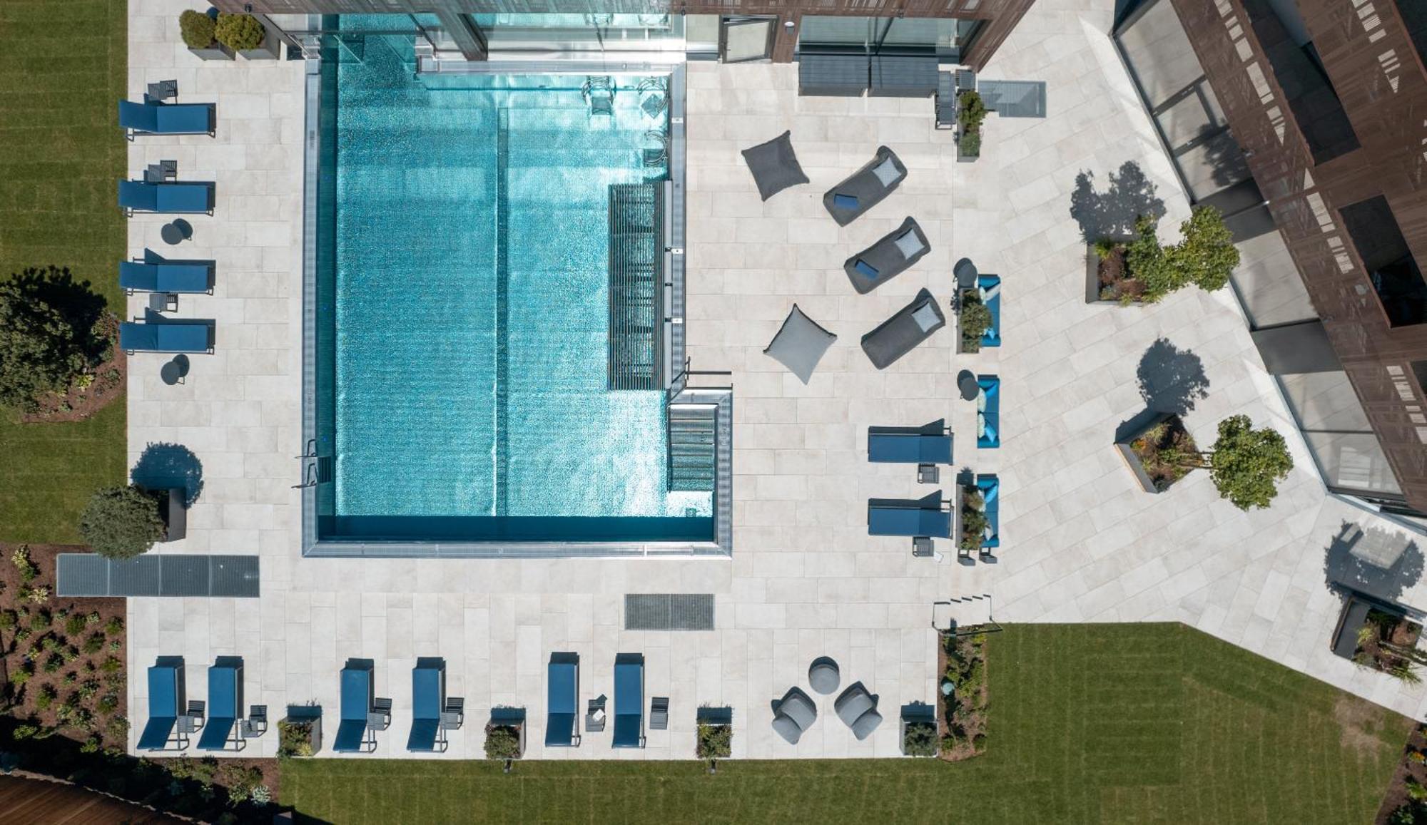 The Secret Hotel 4*